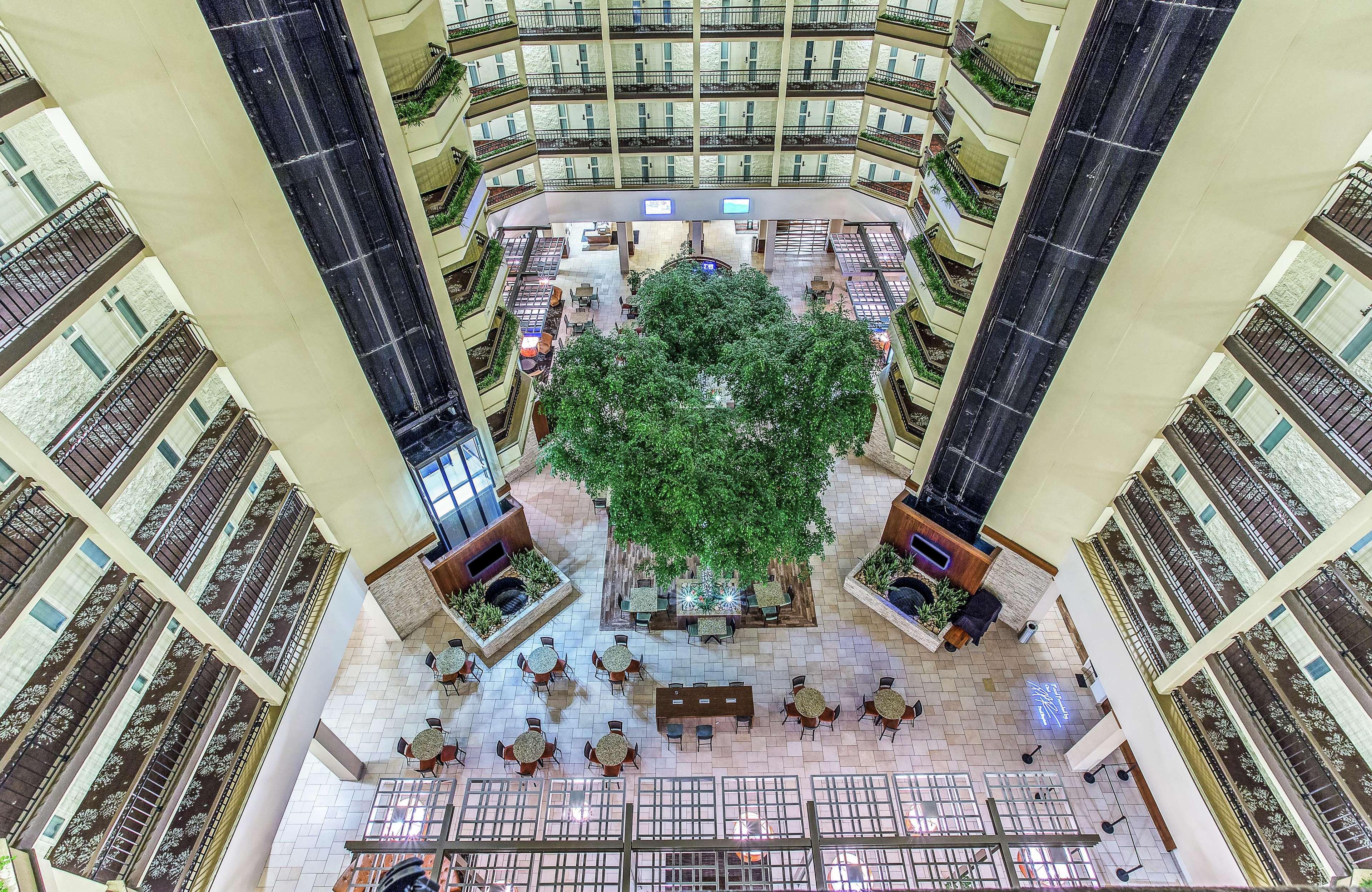 Embassy Suites By Hilton Nashville Airport Εξωτερικό φωτογραφία