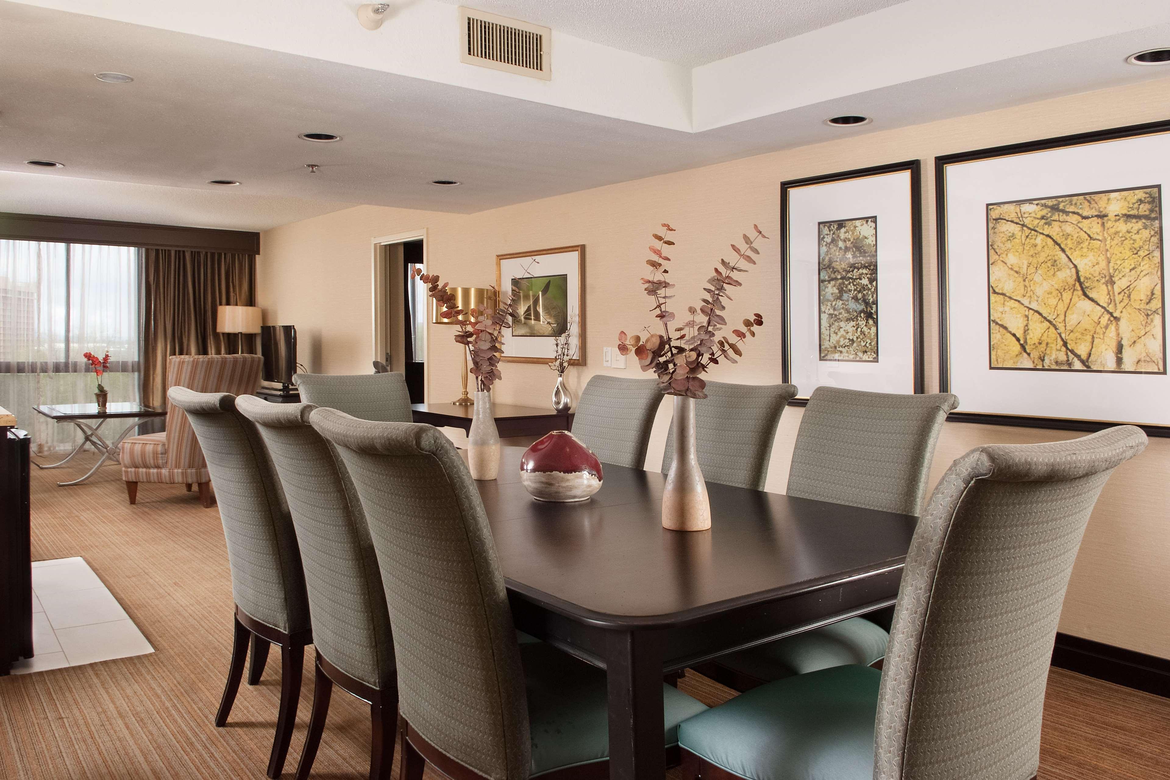 Embassy Suites By Hilton Nashville Airport Εξωτερικό φωτογραφία