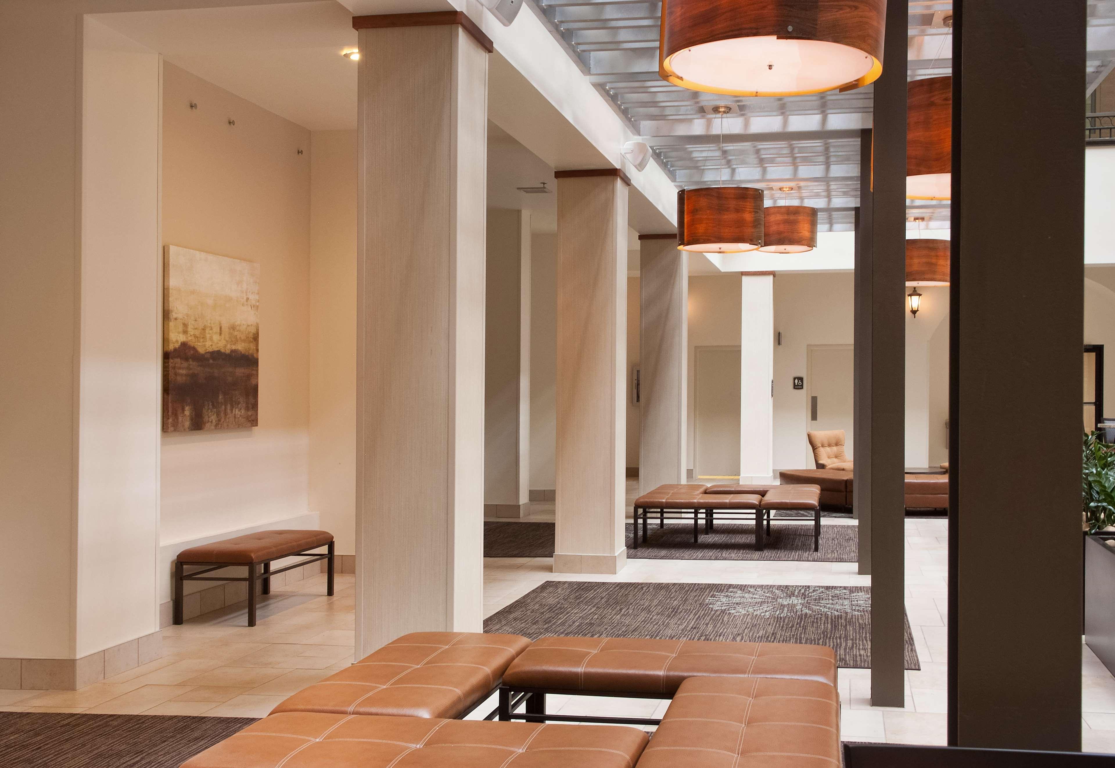 Embassy Suites By Hilton Nashville Airport Εξωτερικό φωτογραφία