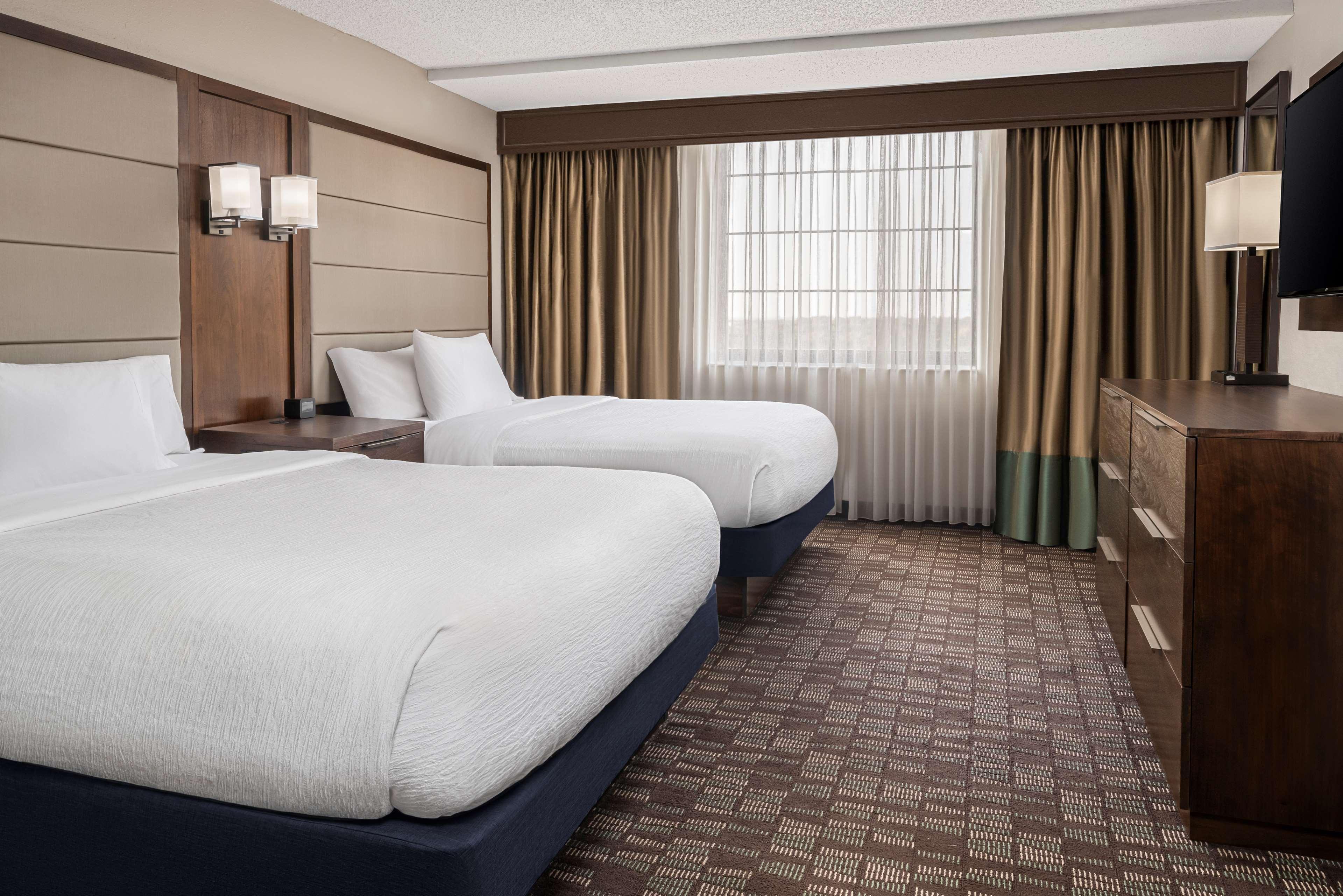 Embassy Suites By Hilton Nashville Airport Εξωτερικό φωτογραφία