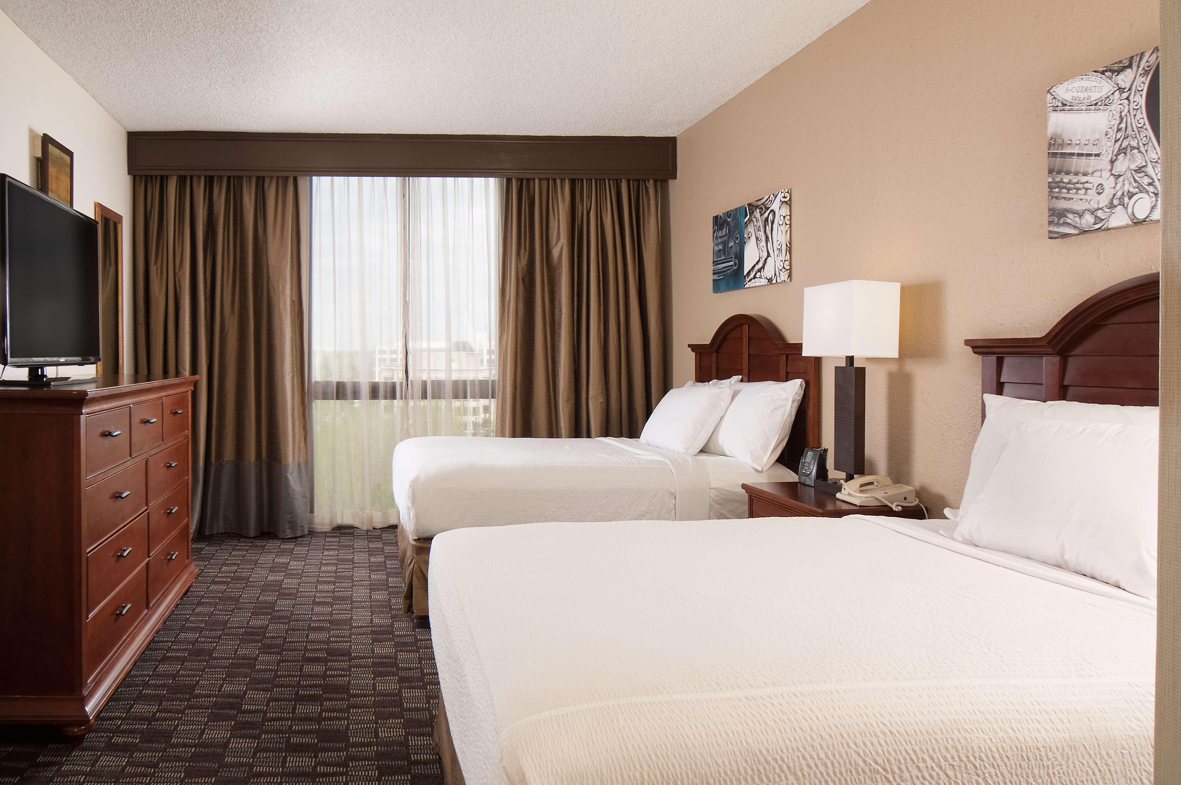 Embassy Suites By Hilton Nashville Airport Εξωτερικό φωτογραφία