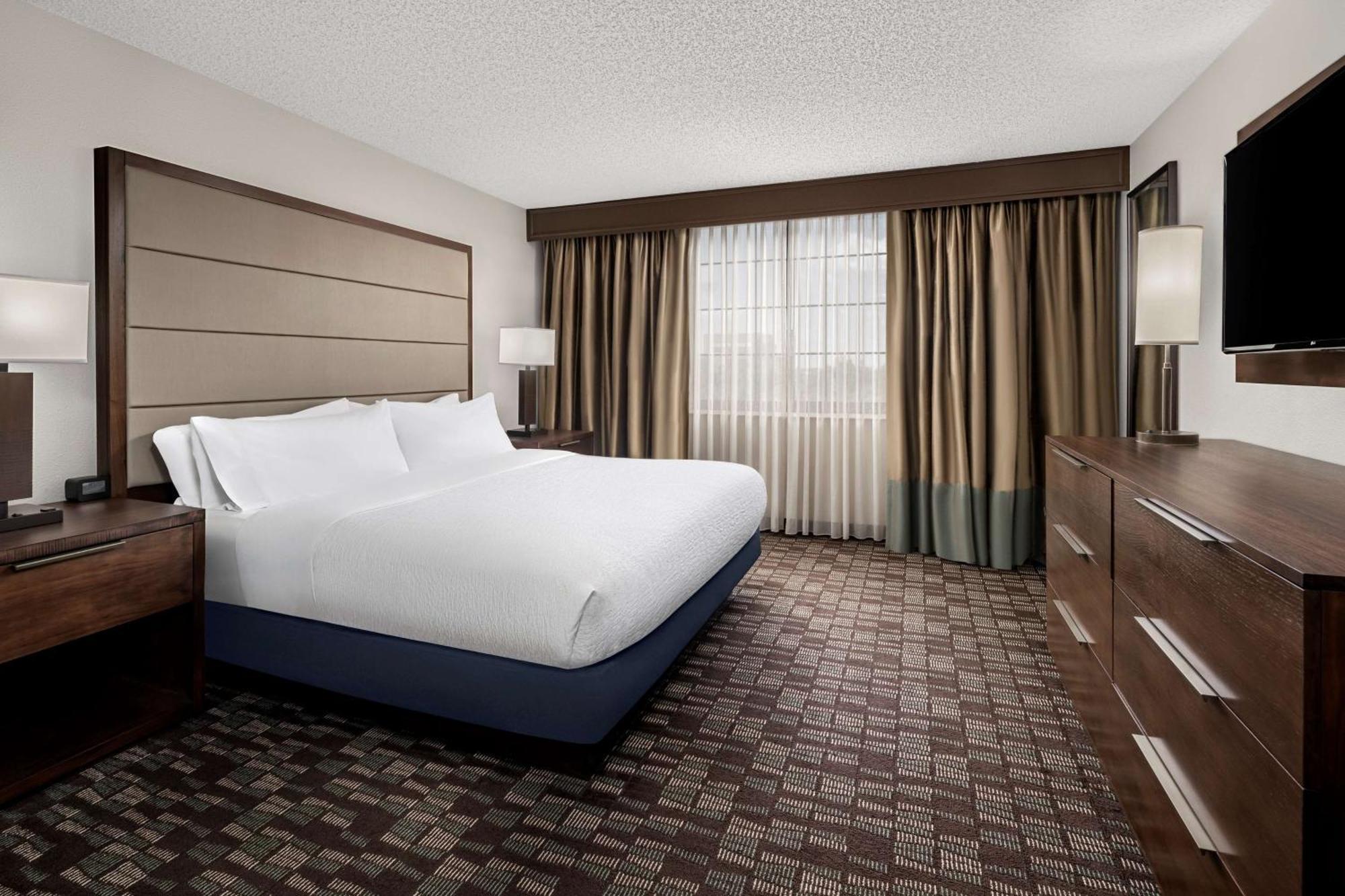 Embassy Suites By Hilton Nashville Airport Εξωτερικό φωτογραφία