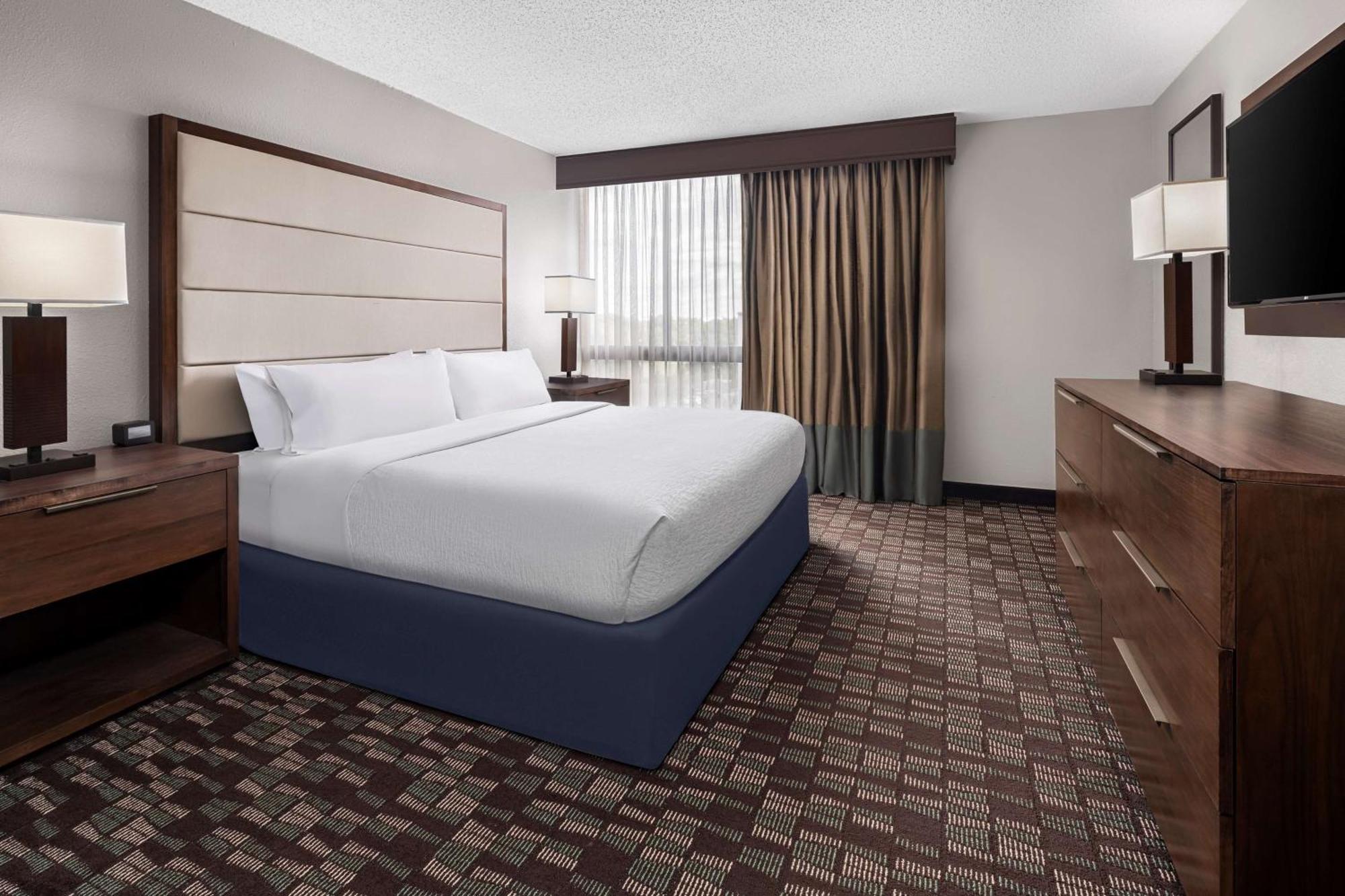 Embassy Suites By Hilton Nashville Airport Εξωτερικό φωτογραφία