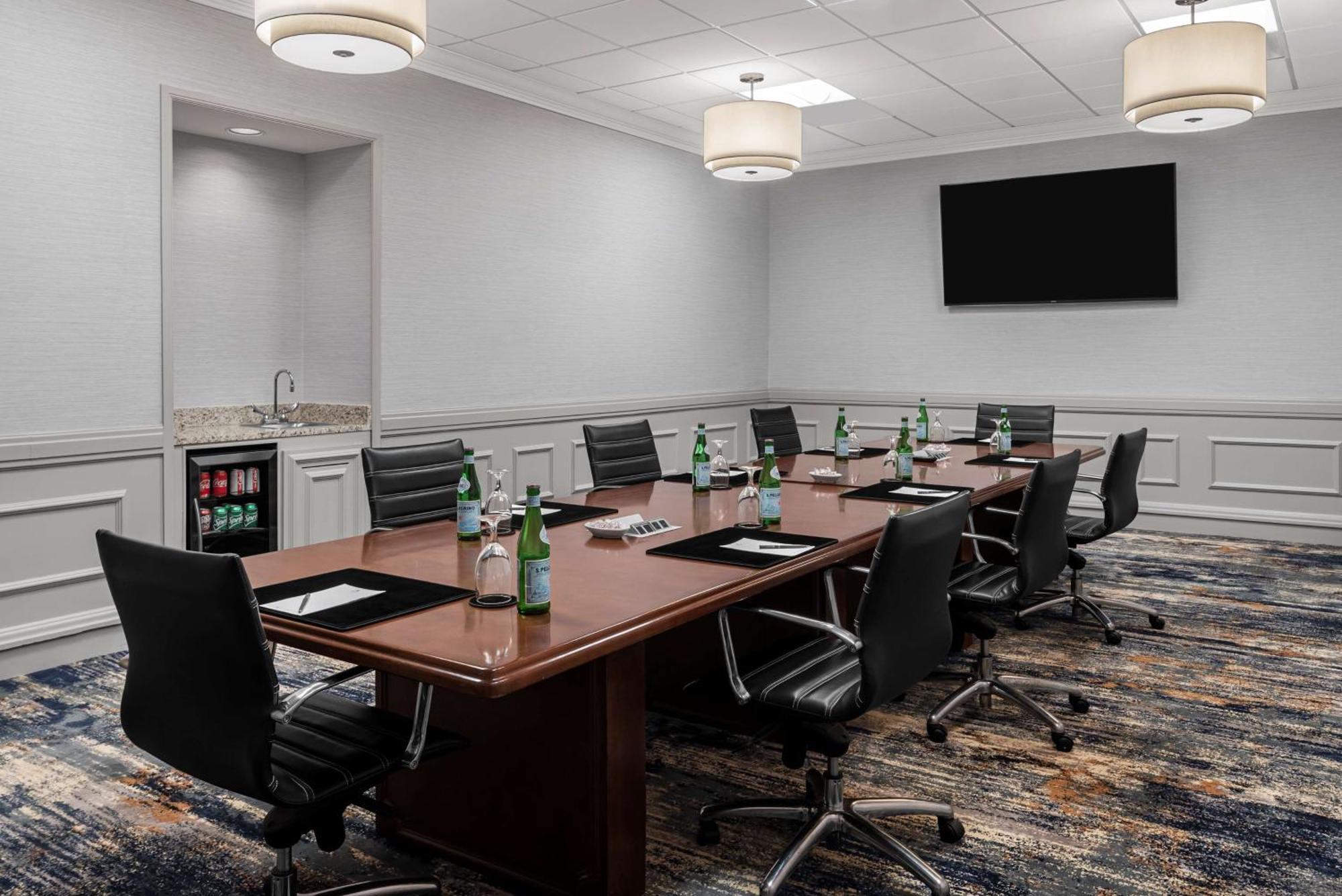 Embassy Suites By Hilton Nashville Airport Εξωτερικό φωτογραφία
