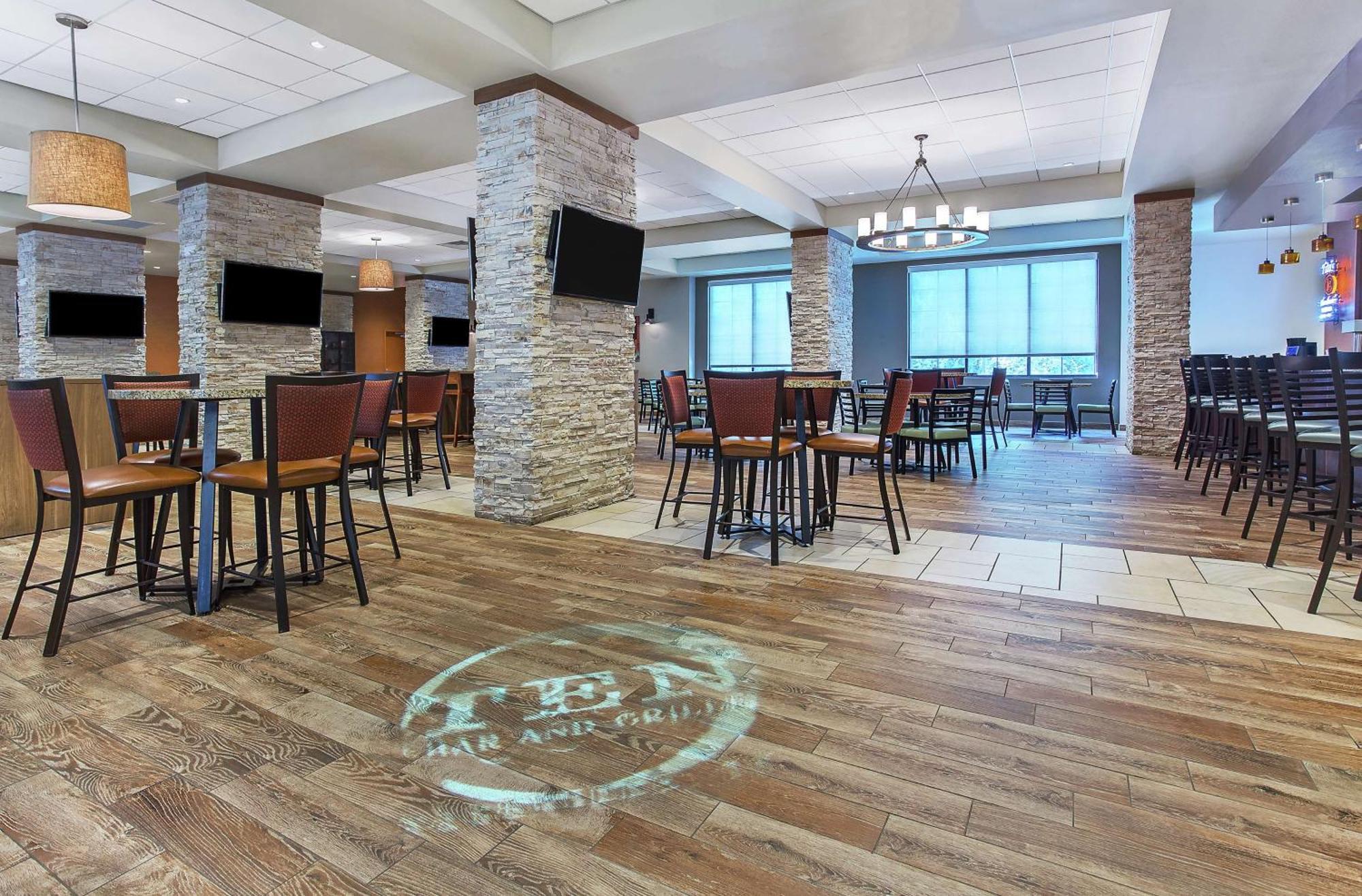 Embassy Suites By Hilton Nashville Airport Εξωτερικό φωτογραφία