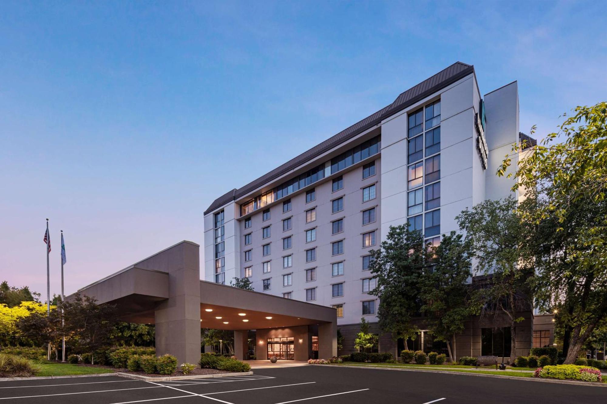 Embassy Suites By Hilton Nashville Airport Εξωτερικό φωτογραφία