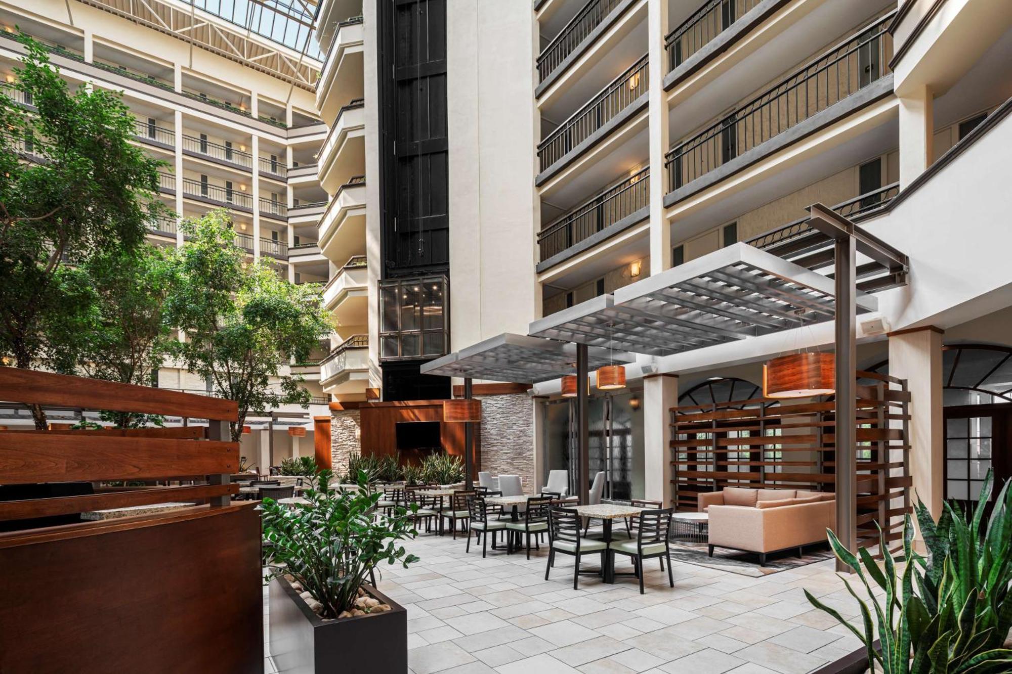 Embassy Suites By Hilton Nashville Airport Εξωτερικό φωτογραφία